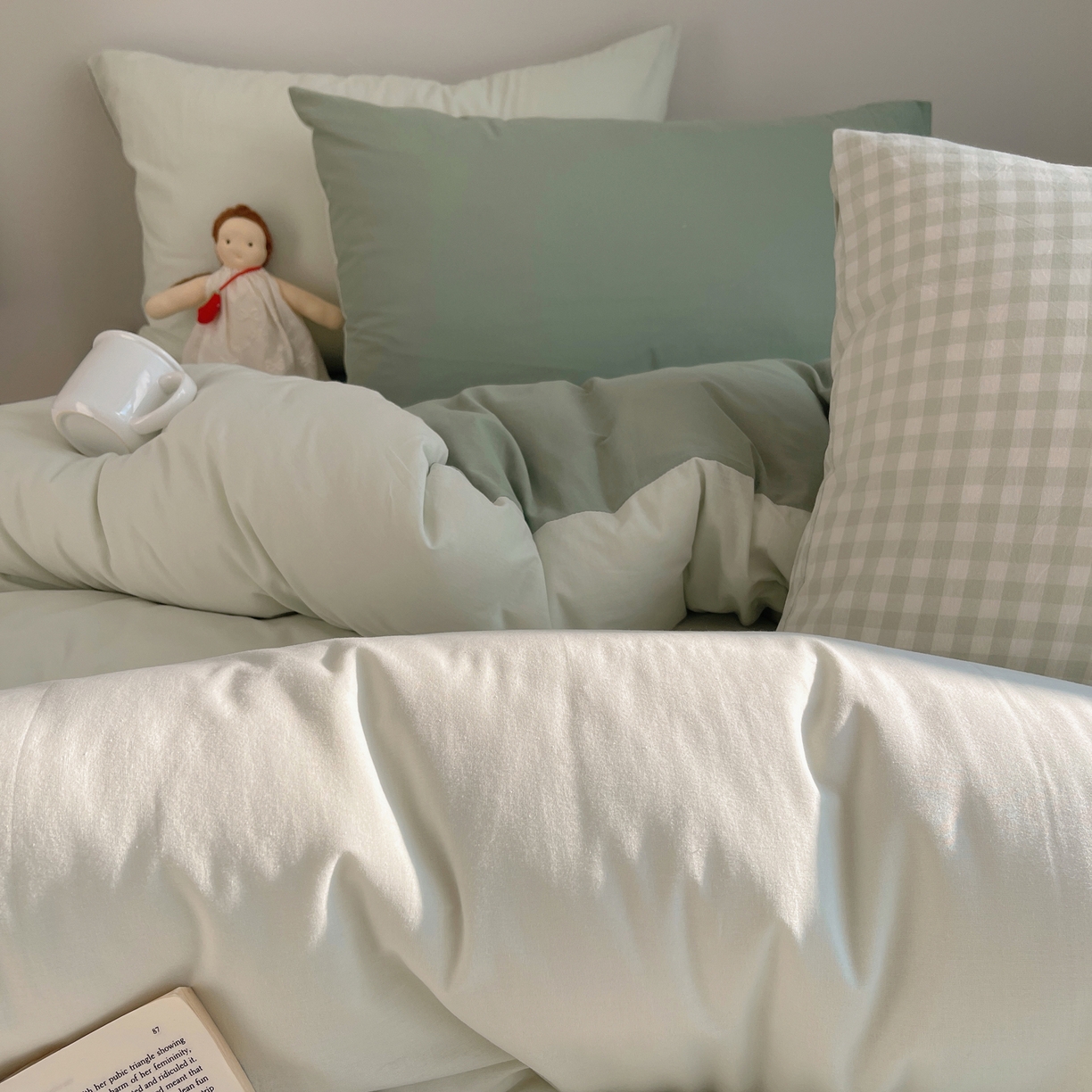 91家纺网 家纺一手货源 找家纺 三朵家纺 2026新款ins风全棉纯色双拼水洗棉四件套极简风系列 风青月白