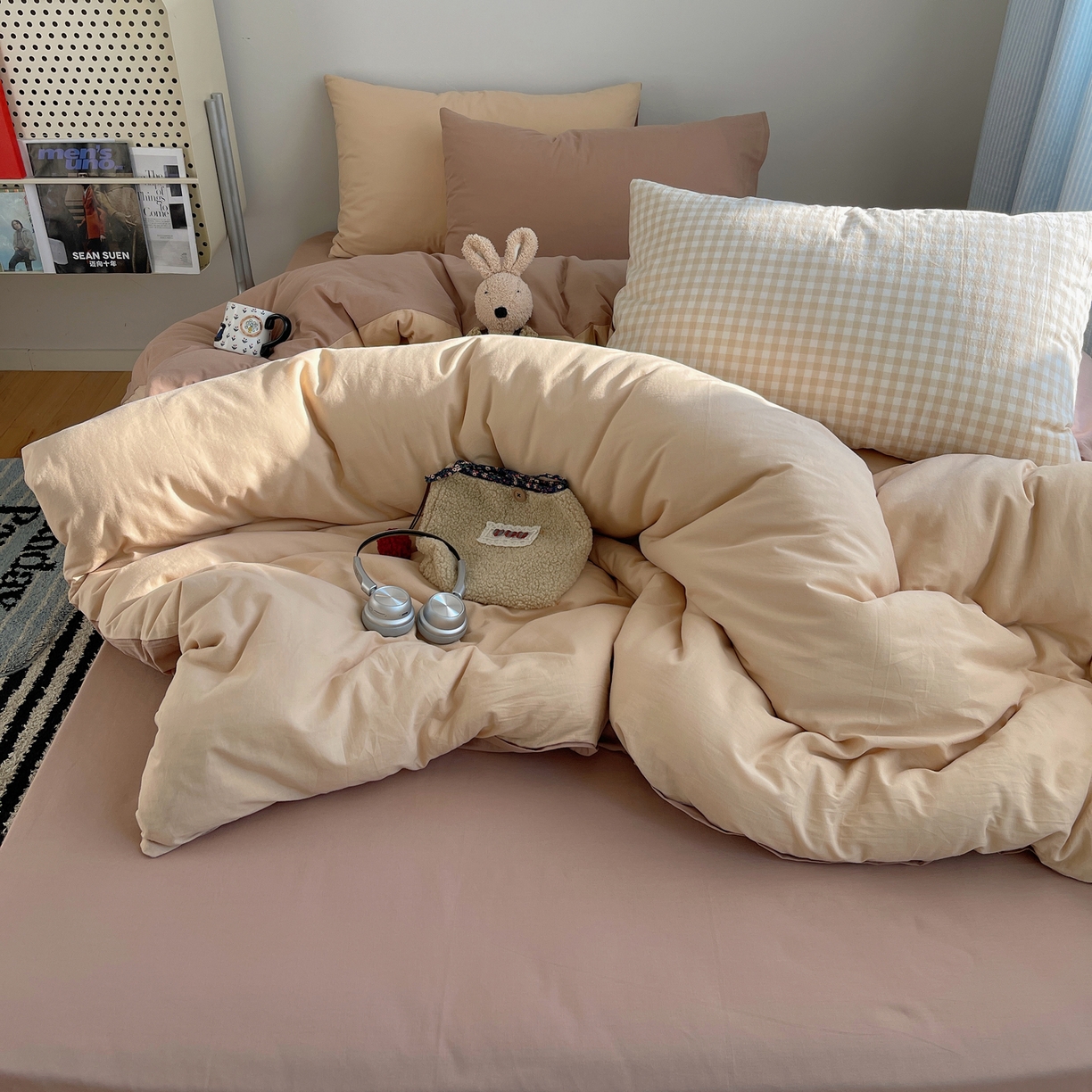 91家纺网 家纺一手货源 找家纺 三朵家纺 2026新款ins风全棉纯色双拼水洗棉四件套极简风系列 云纱可可