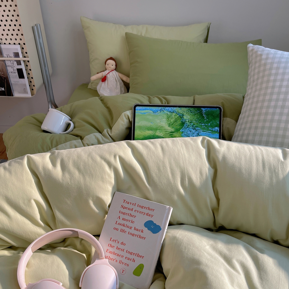 91家纺网 家纺一手货源 找家纺 三朵家纺 2026新款ins风全棉纯色双拼水洗棉四件套极简风系列 抹茶奶黄