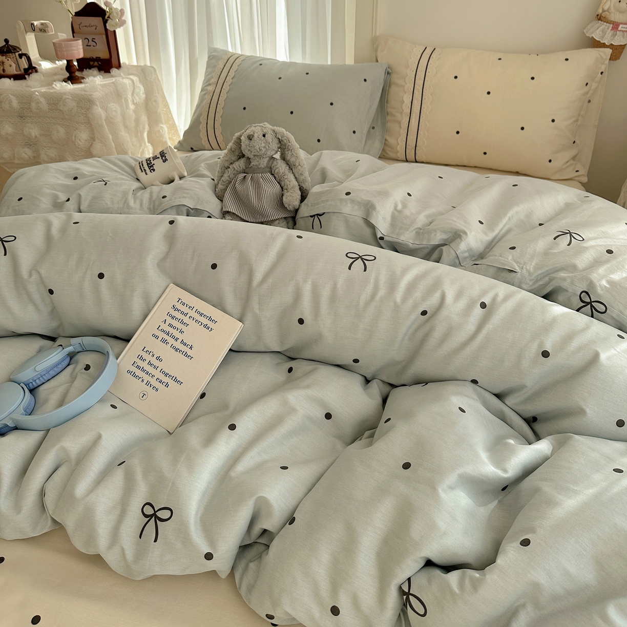 91家纺网 家纺一手货源 找家纺 三朵家纺 2026新款ins风全棉少女系花边印花系列四件套 梦回甜心-蓝