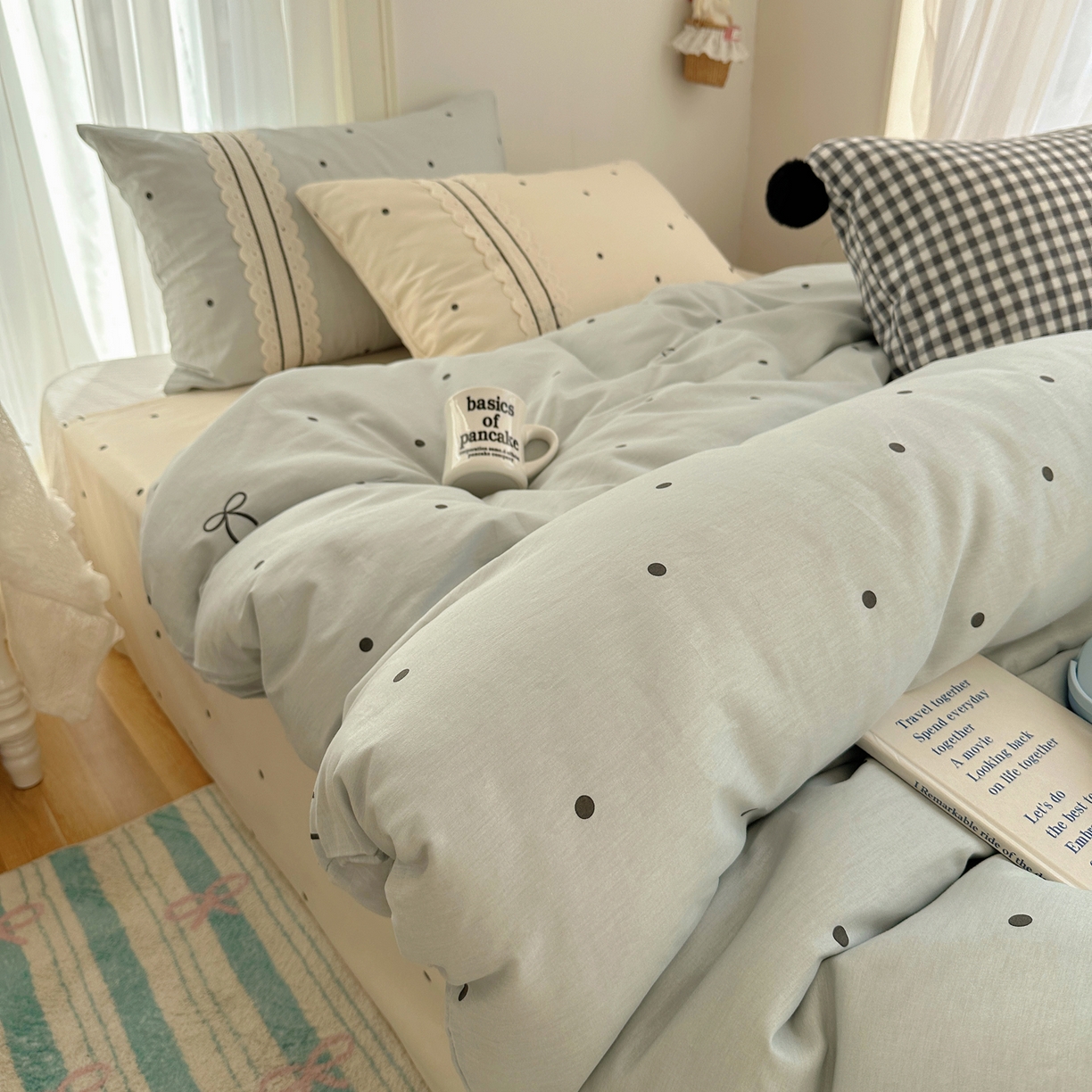 91家纺网 家纺一手货源 找家纺 三朵家纺 2026新款ins风全棉少女系花边印花系列四件套 梦回甜心-蓝