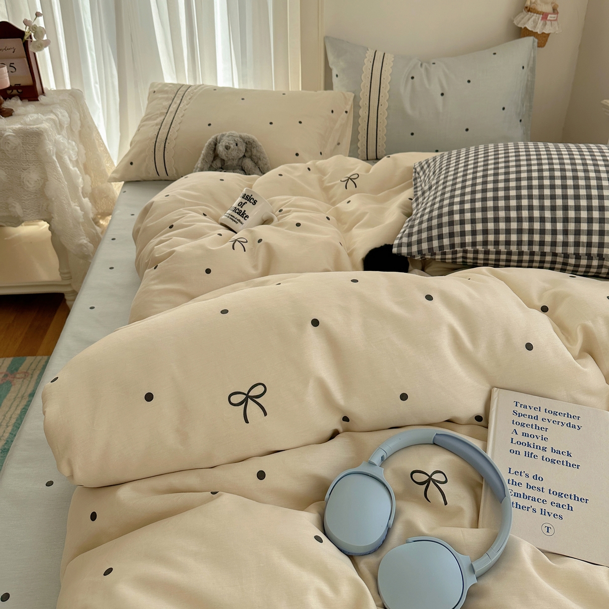 91家纺网 家纺一手货源 找家纺 三朵家纺 2026新款ins风全棉少女系花边印花系列四件套 梦回甜心-黄