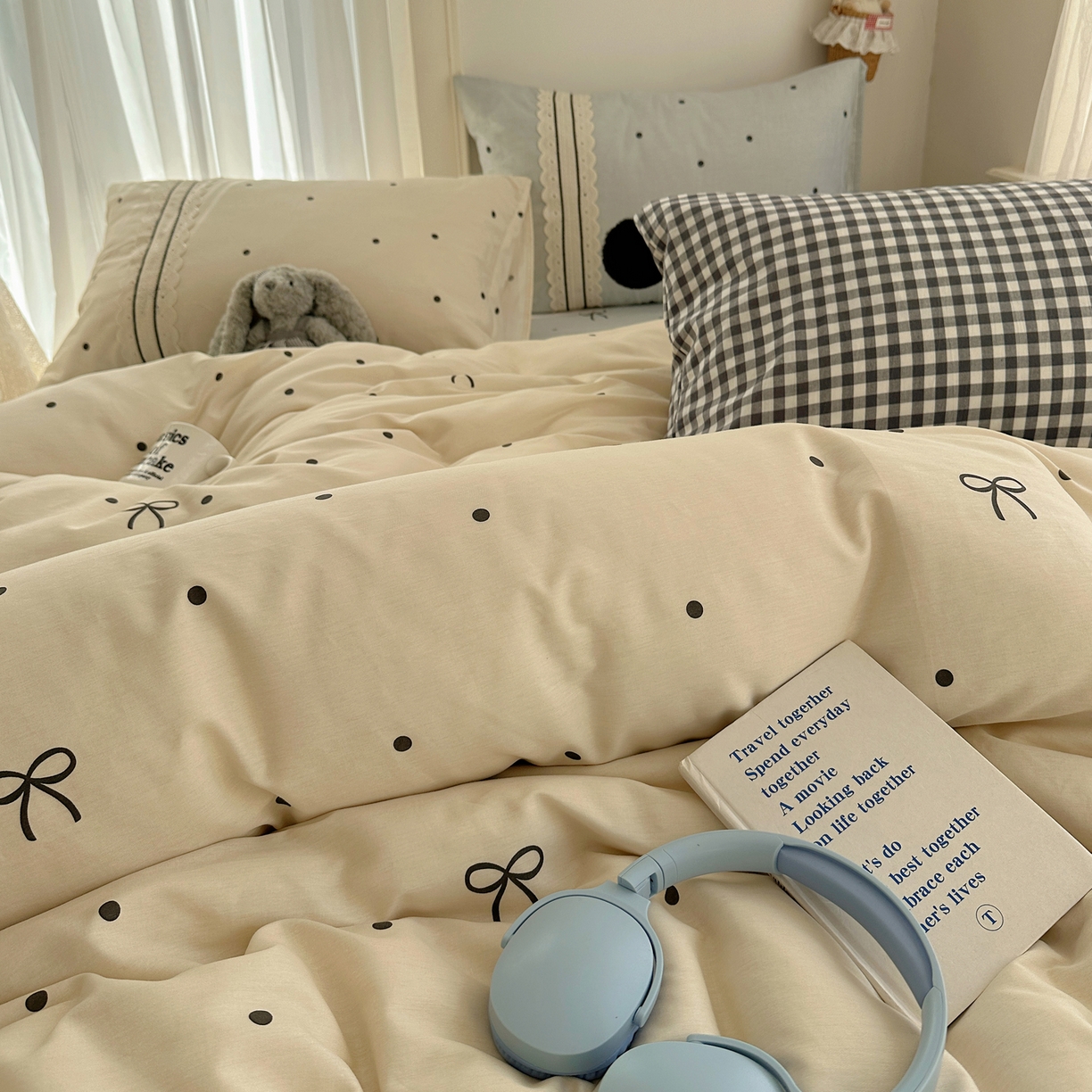 91家纺网 家纺一手货源 找家纺 三朵家纺 2026新款ins风全棉少女系花边印花系列四件套 梦回甜心-黄