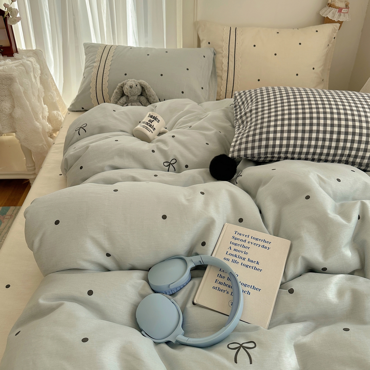 91家纺网 家纺一手货源 找家纺 三朵家纺 2026新款ins风全棉少女系花边印花系列四件套 梦回甜心-蓝