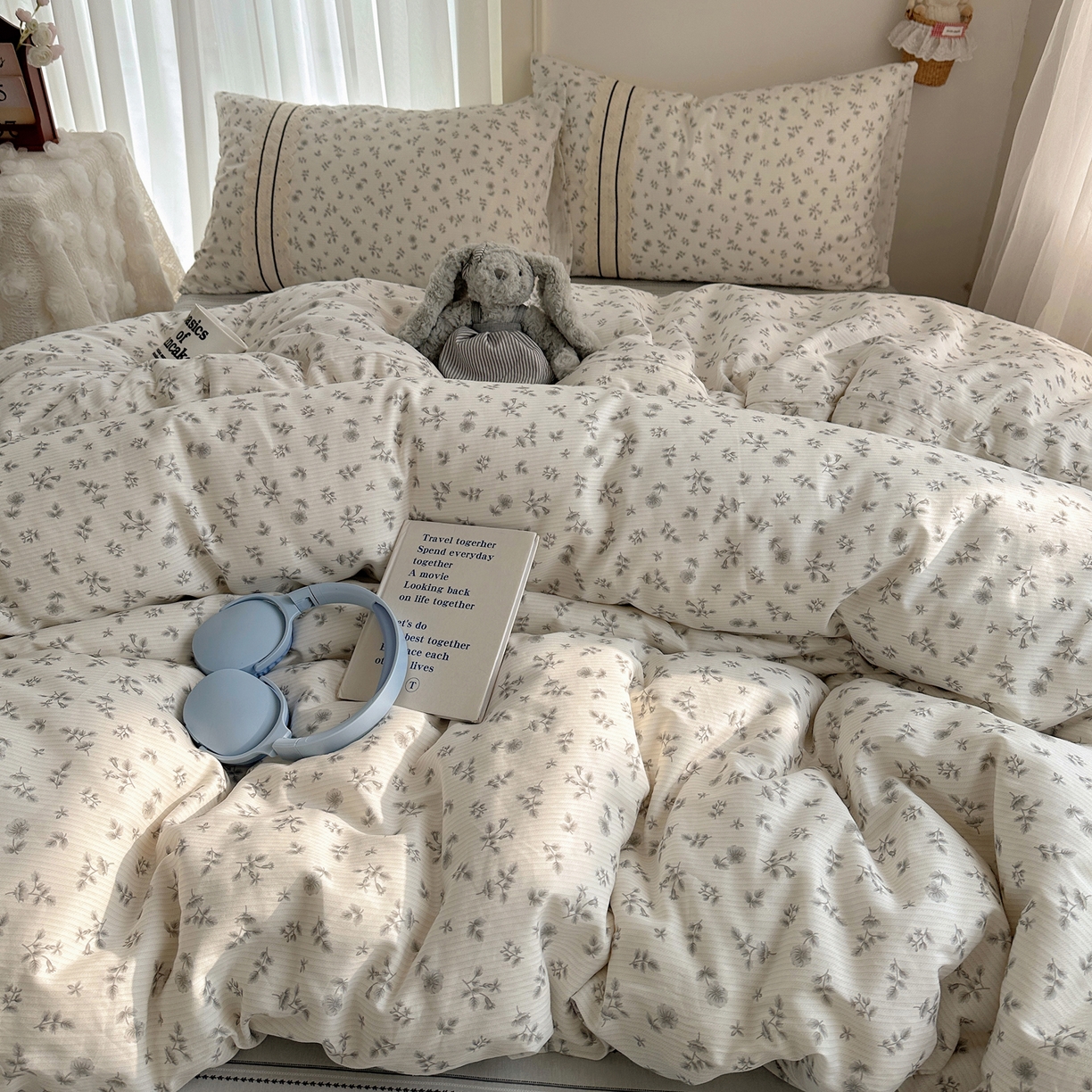 91家纺网 家纺一手货源 找家纺 （总）三朵家纺 2026新款ins风全棉少女系花边印花系列四件套