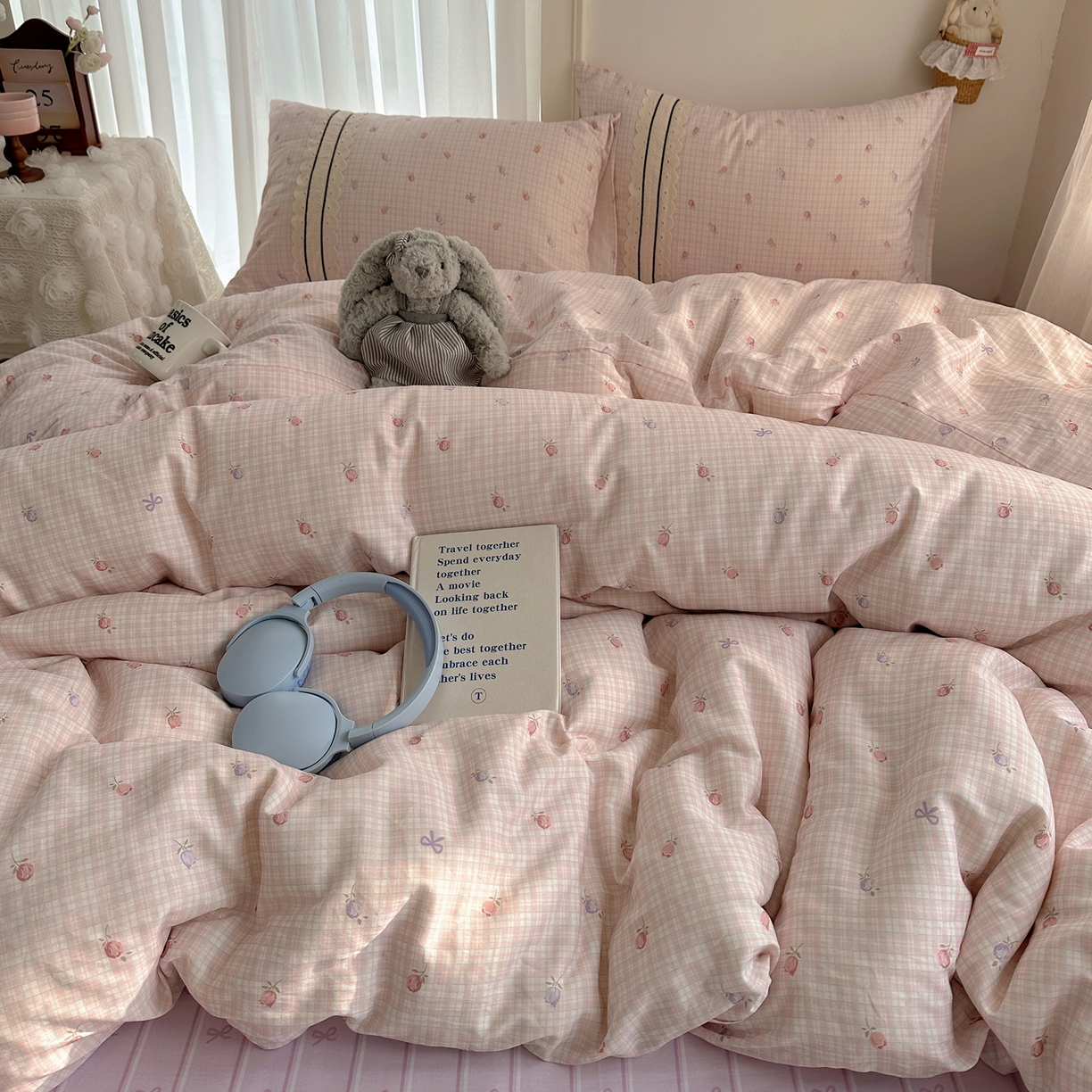 91家纺网 家纺一手货源 找家纺 三朵家纺 2026新款ins风全棉少女系花边印花系列四件套 玫瑰庄园