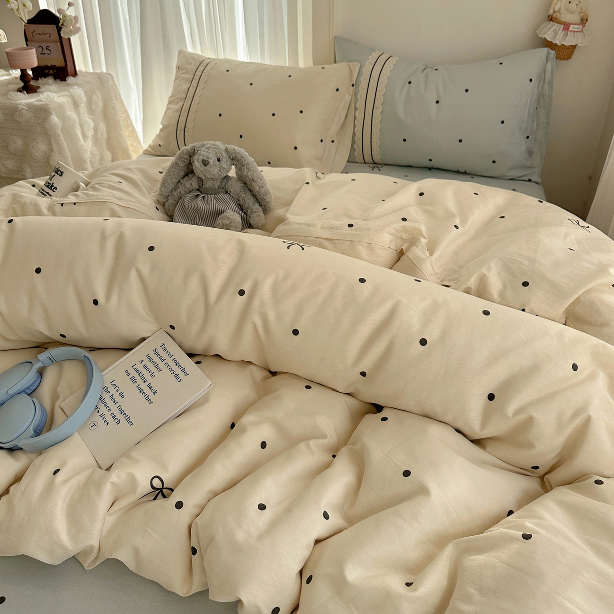 91家纺网 家纺一手货源 找家纺 三朵家纺 2026新款ins风全棉少女系花边印花系列四件套 梦回甜心-黄