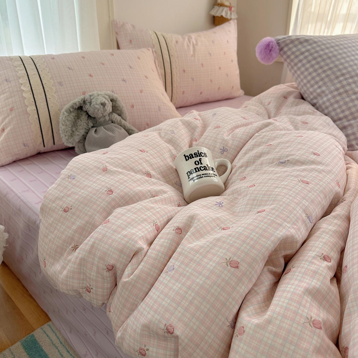 91家纺网 家纺一手货源 找家纺 三朵家纺 2026新款ins风全棉少女系花边印花系列四件套 玫瑰庄园