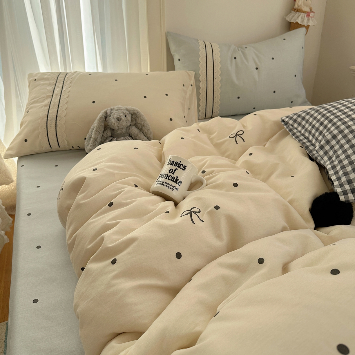 91家纺网 家纺一手货源 找家纺 三朵家纺 2026新款ins风全棉少女系花边印花系列四件套 梦回甜心-黄