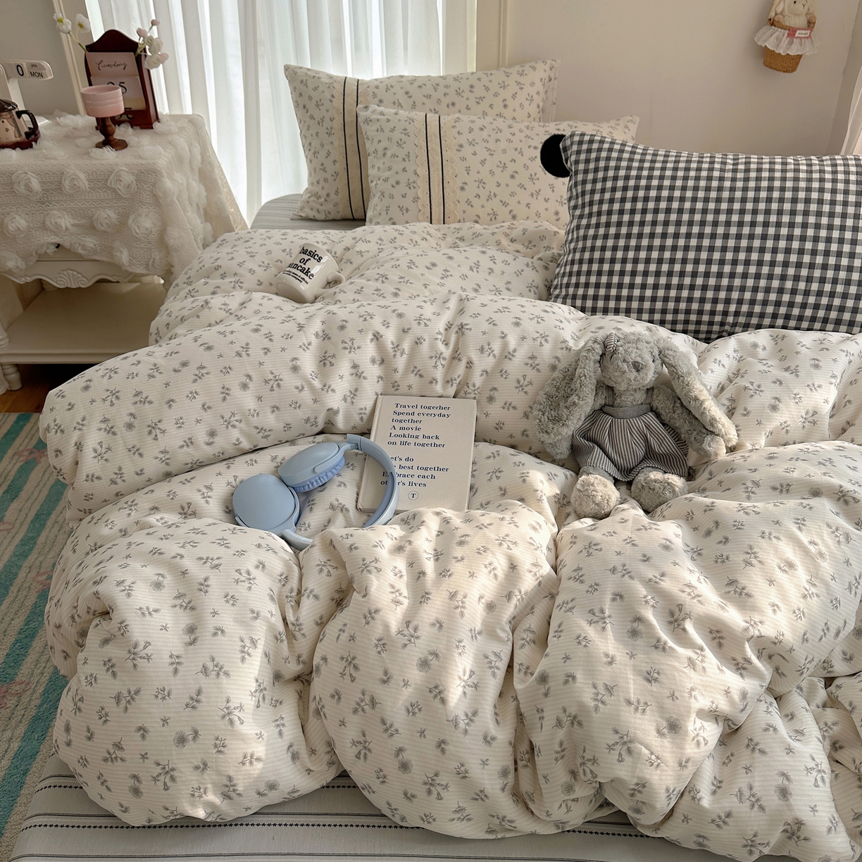 91家纺网 家纺一手货源 找家纺 （总）三朵家纺 2026新款ins风全棉少女系花边印花系列四件套