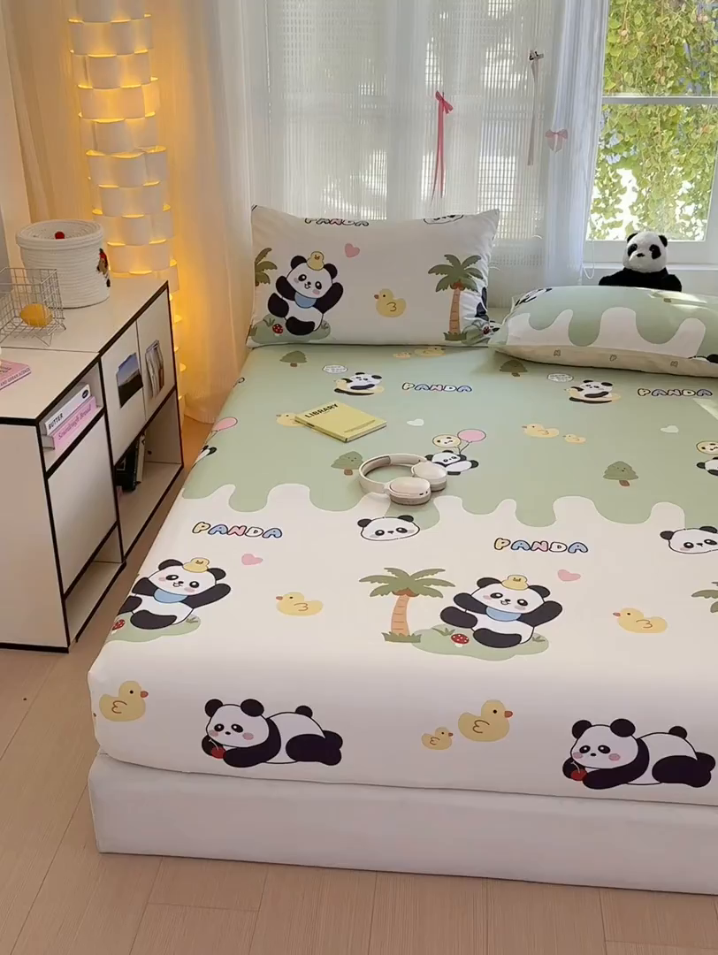 91家纺网 家纺一手货源 找家纺 清雅福 2025新款全棉柔软印花系列单床笠 熊猫鸭鸭乐-绿