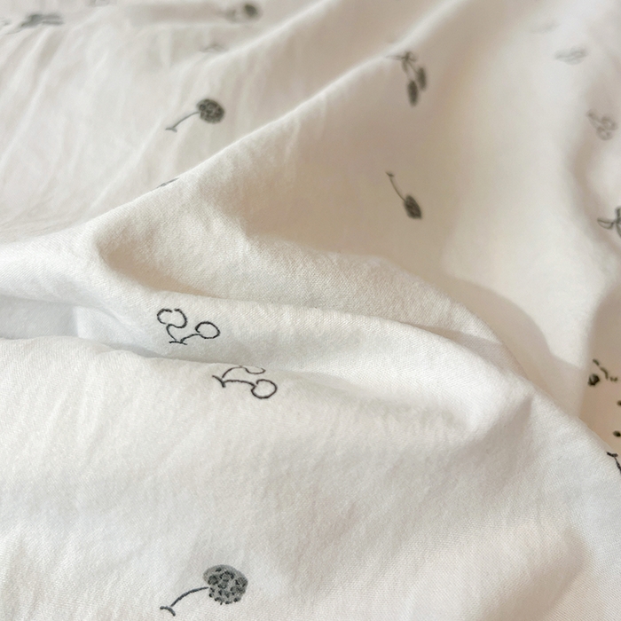 91家纺网 家纺一手货源 找家纺 一比一家纺 2026新款古法水洗仿棉云感纱A类四件套 樱桃熊