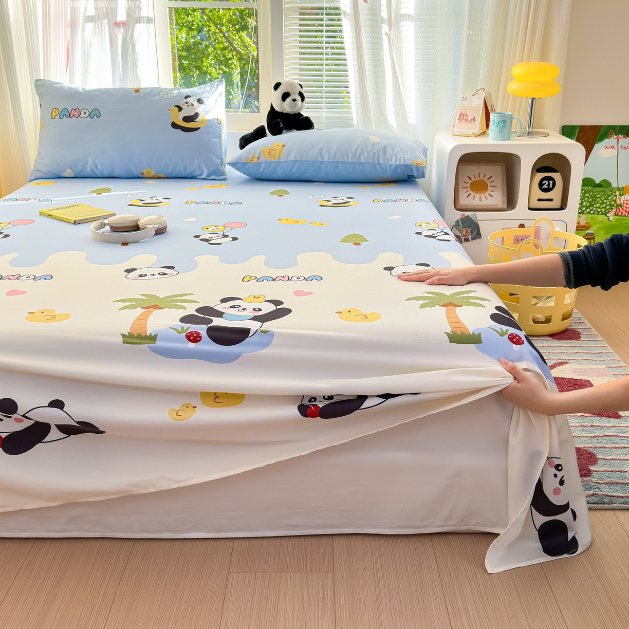 91家纺网 家纺一手货源 找家纺 清雅福 2025新款全棉柔软印花系列单床单 熊猫鸭鸭乐-兰