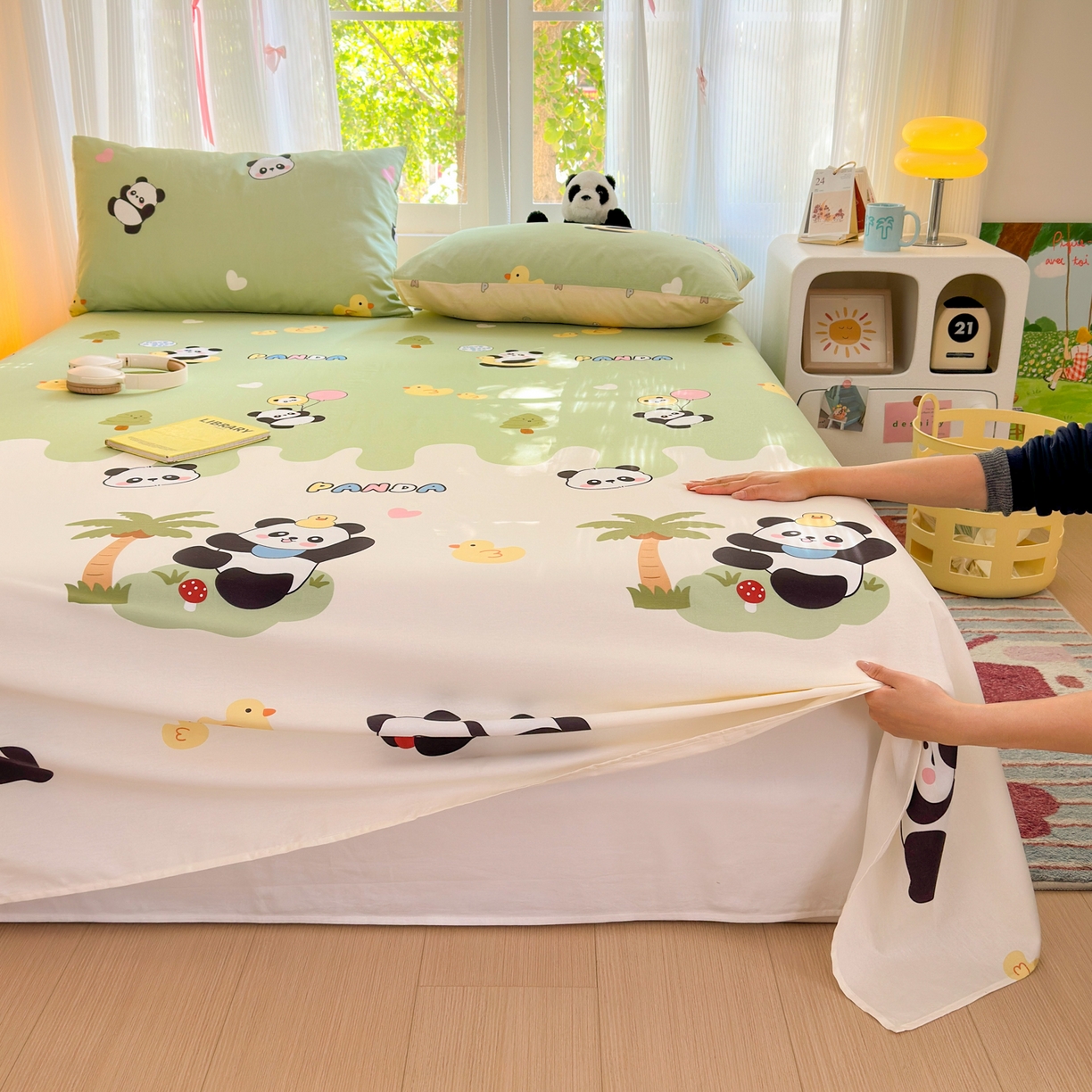91家纺网 家纺一手货源 找家纺 清雅福 2025新款全棉柔软印花系列单床单 熊猫鸭鸭乐-绿