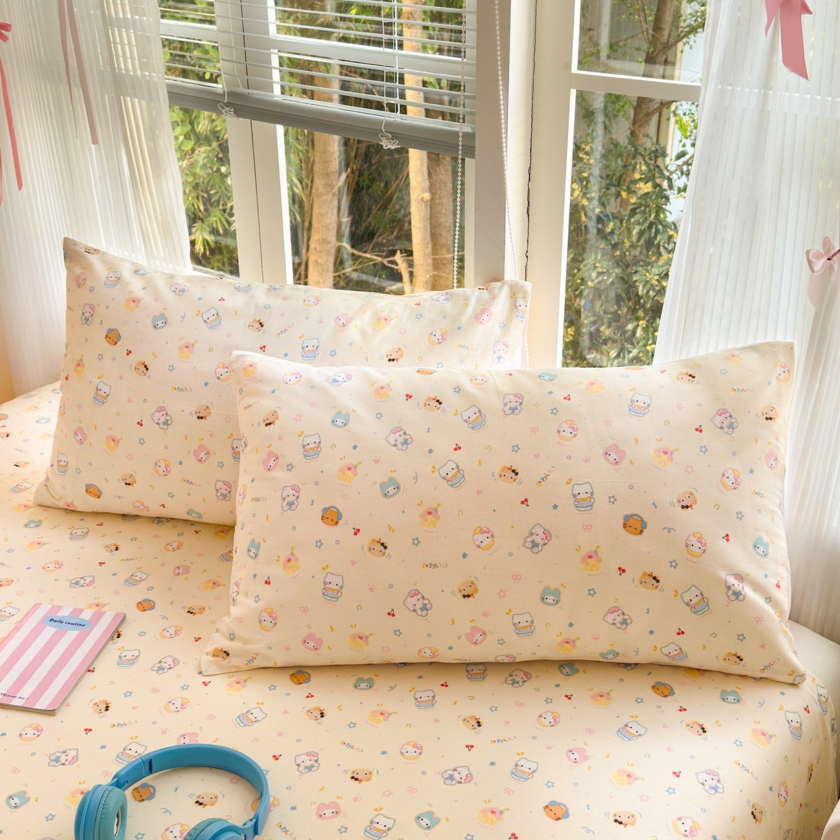 91家纺网 家纺一手货源 找家纺 清雅福 2025新款全棉柔软印花系列四件套 蜜罐猫猫