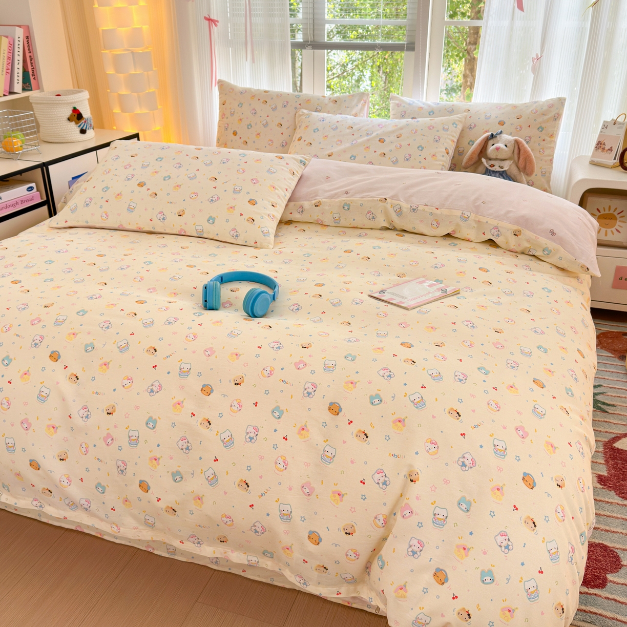 91家纺网 家纺一手货源 找家纺 清雅福 2025新款全棉柔软印花系列四件套 蜜罐猫猫