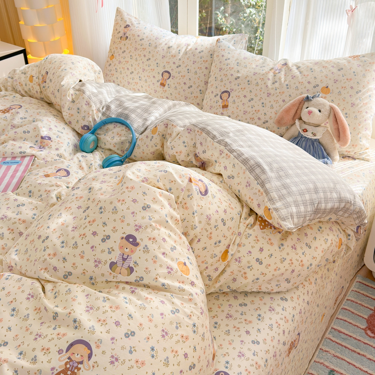 91家纺网 家纺一手货源 找家纺 清雅福 2025新款全棉柔软印花系列四件套 碎花兔熊