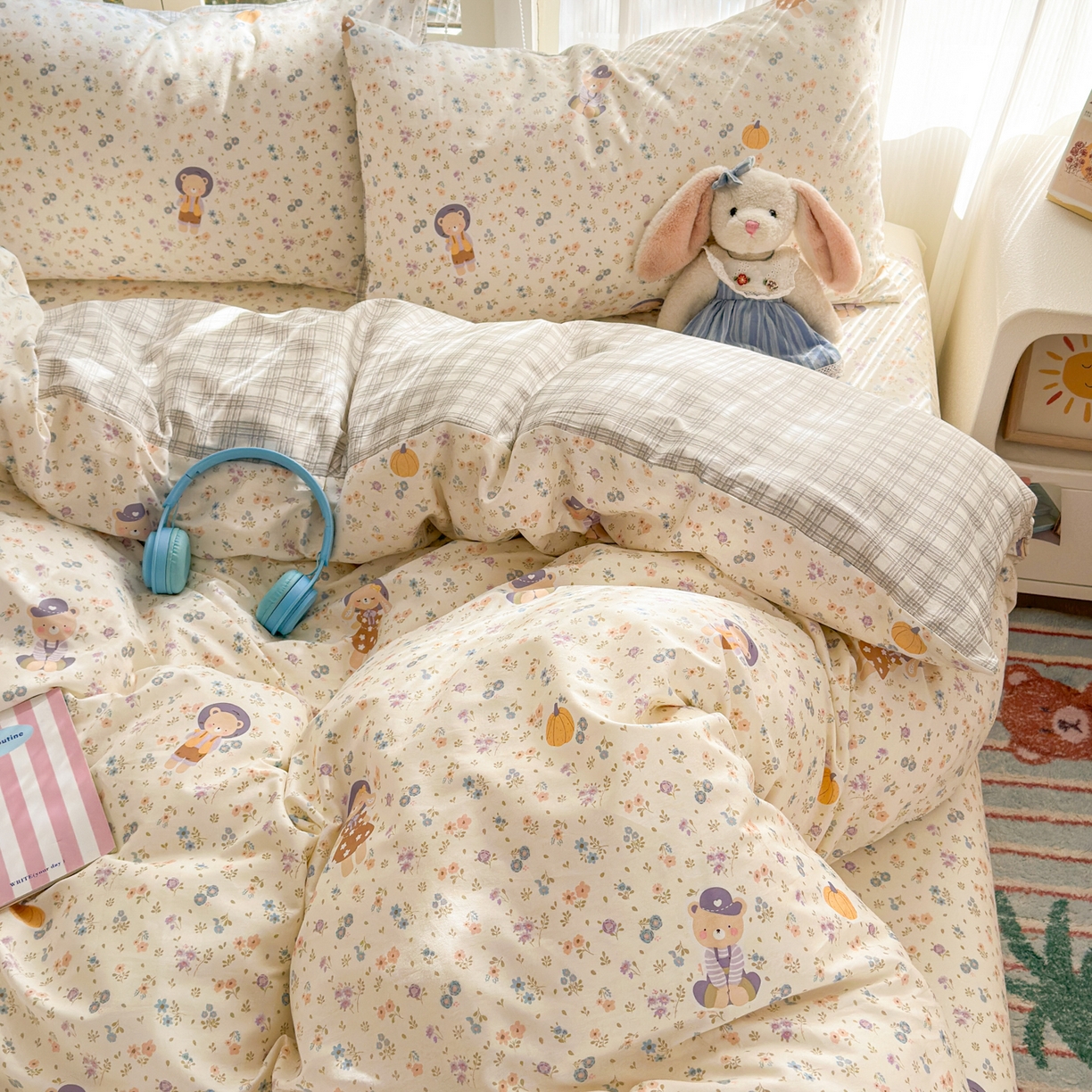 91家纺网 家纺一手货源 找家纺 清雅福 2025新款全棉柔软印花系列四件套 碎花兔熊