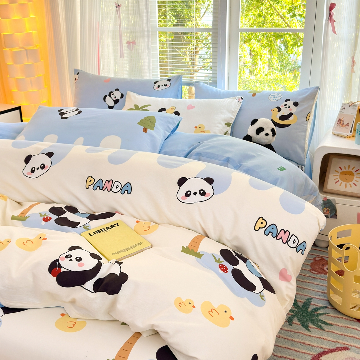 91家纺网 家纺一手货源 找家纺 清雅福 2025新款全棉柔软印花系列四件套 熊猫鸭鸭乐-兰