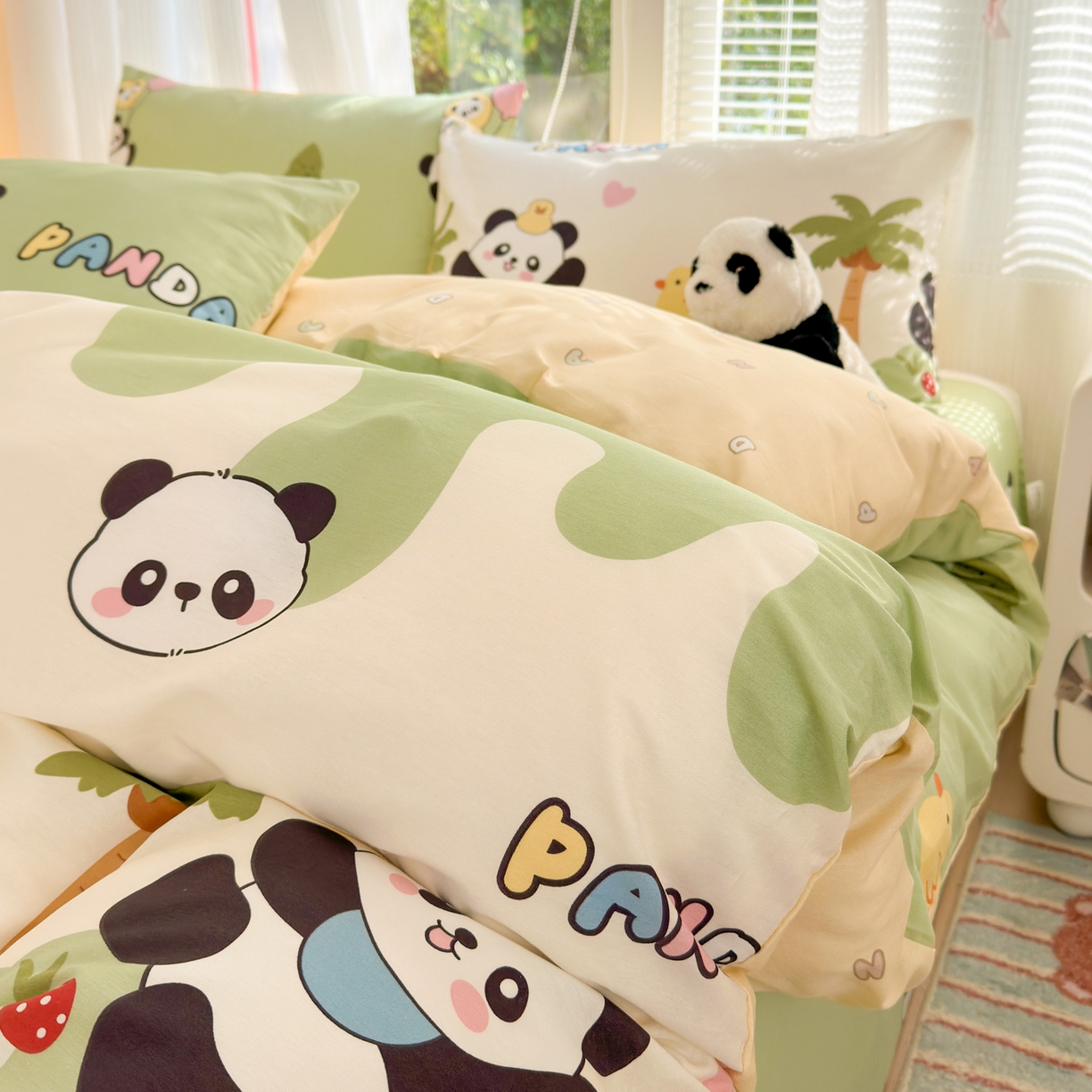 91家纺网 家纺一手货源 找家纺 清雅福 2025新款全棉柔软印花系列四件套 熊猫鸭鸭乐-绿