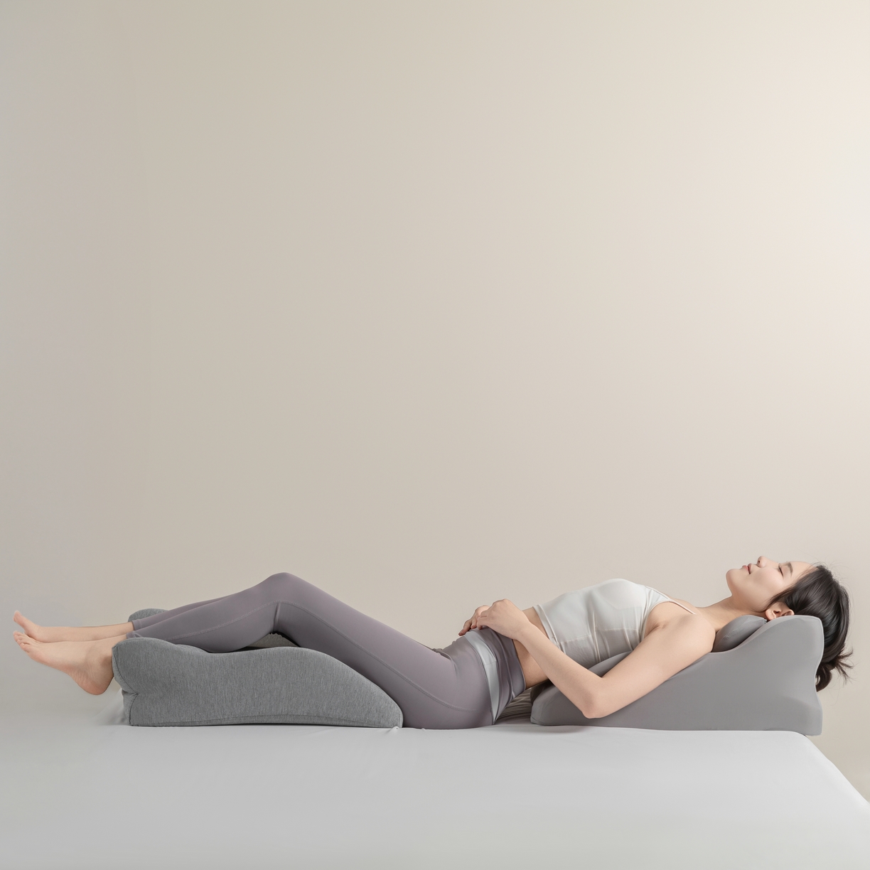 91家纺网 家纺一手货源 找家纺 麦哆乐 2025新款趴趴枕 浅灰色