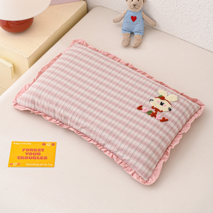 91家纺网 家纺一手货源 找家纺 仁宇枕业 2025新款新品花边毛巾绣全荞麦枕头枕芯 花边毛巾绣荞麦枕-粉色兔