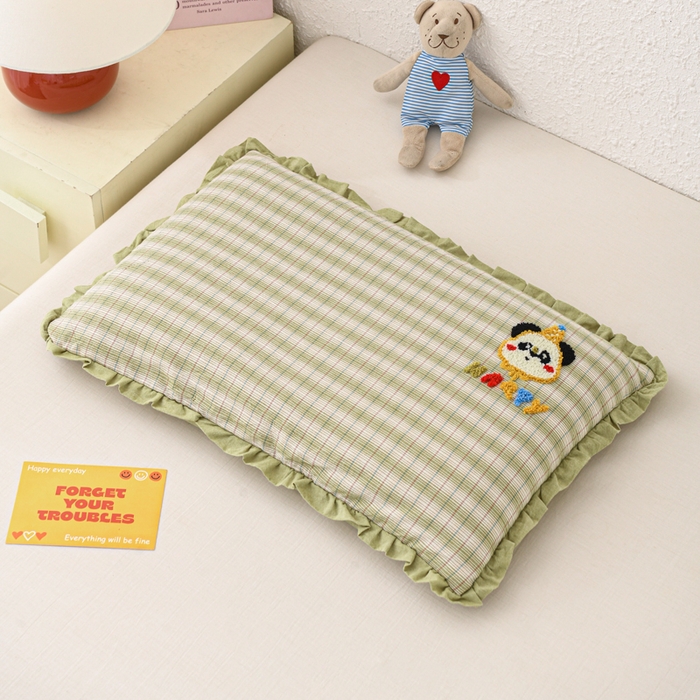 91家纺网 家纺一手货源 找家纺 仁宇枕业 2025新款新品花边毛巾绣全荞麦枕头枕芯 花边毛巾绣荞麦枕-绿色熊