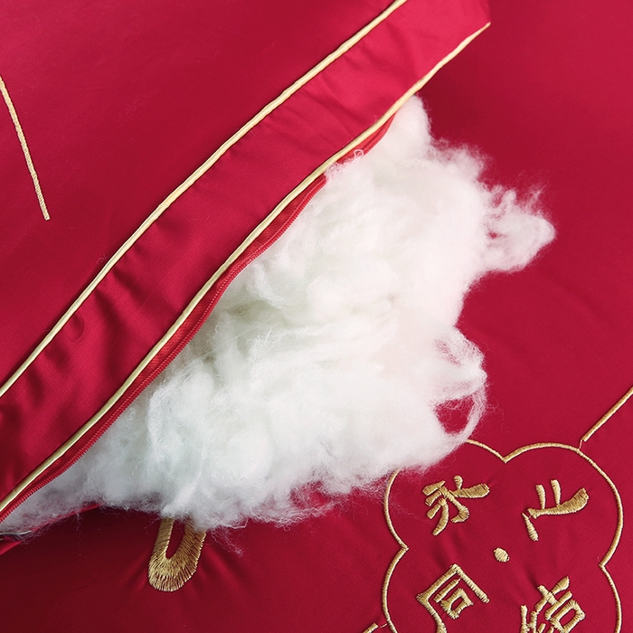 91家纺网 家纺一手货源 找家纺 （总）贤内助家纺 2025新款全棉大红婚庆枕芯枕头护肩枕舒适枕羽丝枕