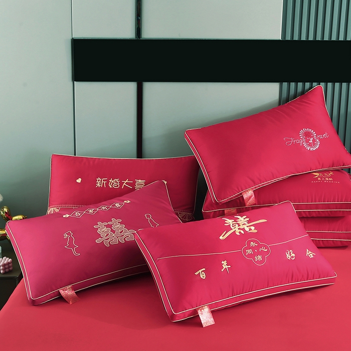 91家纺网 家纺一手货源 找家纺 （总）贤内助家纺 2025新款全棉大红婚庆枕芯枕头护肩枕舒适枕羽丝枕