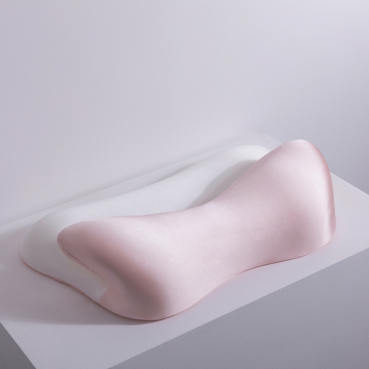 美物匠 2025新款涼感零壓力云翼枕枕頭枕芯 粉玉