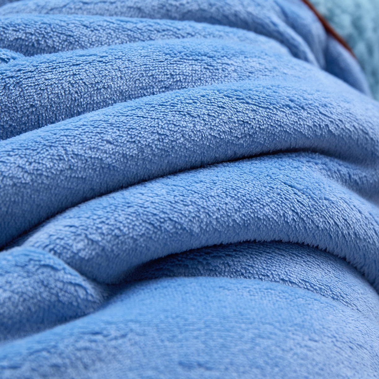 91家纺网 家纺一手货源 找家纺 （总）宝马家纺（原梦童画） 2025新款加厚巴黎兔抱枕被