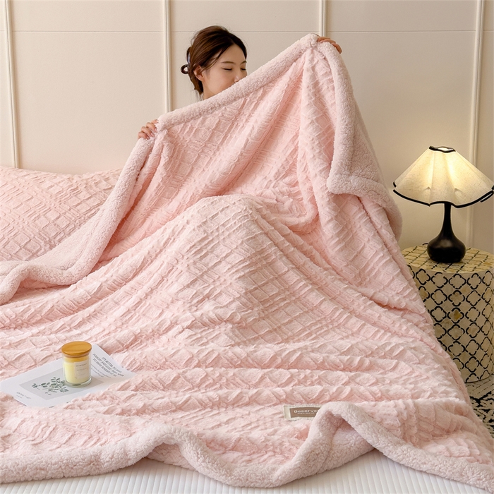 91家纺网 家纺一手货源 找家纺 慕木家纺 2025新款A类高克重加厚兔毛绒双层毛毯斜纹条纹系列(跨境首选提供买家秀) 兔兔绒-斜纹-仙女粉