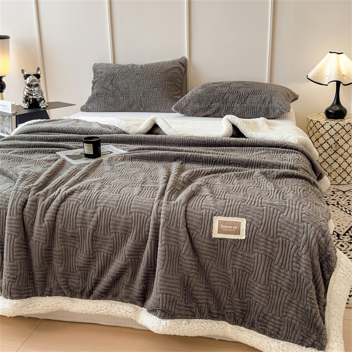 91家纺网 家纺一手货源 找家纺 慕木家纺 2025新款A类高克重加厚兔毛绒双层毛毯斜纹条纹系列(跨境首选提供买家秀) 兔兔绒-条纹-夜空灰