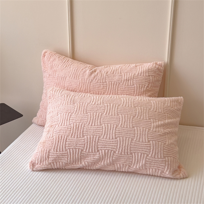 91家纺网 家纺一手货源 找家纺 慕木家纺 2025新款A类高克重加厚兔毛绒双层毛毯斜纹条纹系列(跨境首选提供买家秀) 兔兔绒-条纹-仙女粉