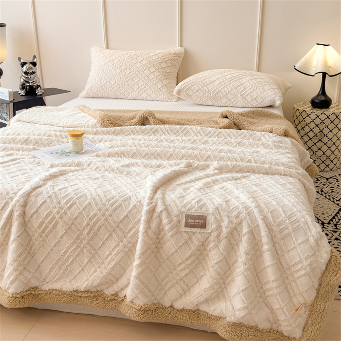 91家纺网 家纺一手货源 找家纺 慕木家纺 2025新款A类高克重加厚兔毛绒双层毛毯斜纹条纹系列(跨境首选提供买家秀) 兔兔绒-斜纹-奶杏咖