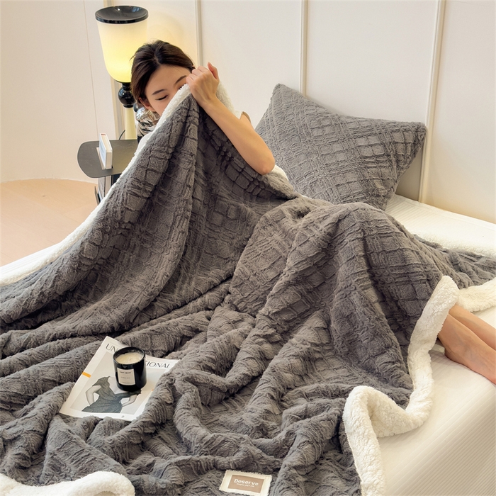 91家纺网 家纺一手货源 找家纺 慕木家纺 2025新款A类高克重加厚兔毛绒双层毛毯斜纹条纹系列(跨境首选提供买家秀) 兔兔绒-斜纹-夜空灰