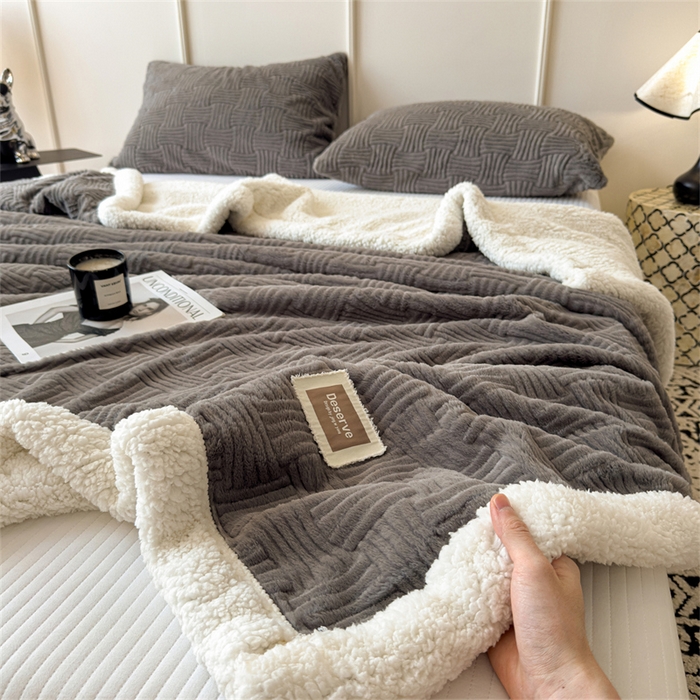 91家纺网 家纺一手货源 找家纺 慕木家纺 2025新款A类高克重加厚兔毛绒双层毛毯斜纹条纹系列(跨境首选提供买家秀) 兔兔绒-条纹-夜空灰