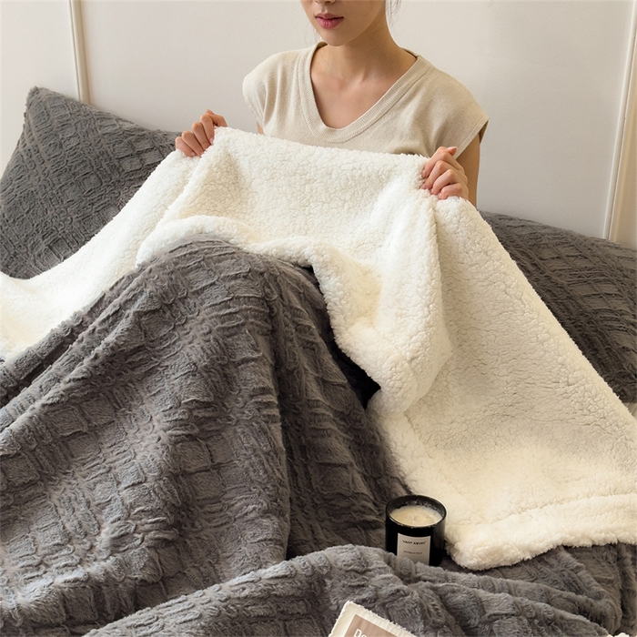 91家纺网 家纺一手货源 找家纺 慕木家纺 2025新款A类高克重加厚兔毛绒双层毛毯斜纹条纹系列(跨境首选提供买家秀) 兔兔绒-斜纹-夜空灰