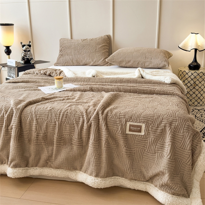 91家纺网 家纺一手货源 找家纺 （总）慕木家纺 2025新款A类高克重加厚兔毛绒双层毛毯斜纹条纹系列(跨境首选提供买家秀)