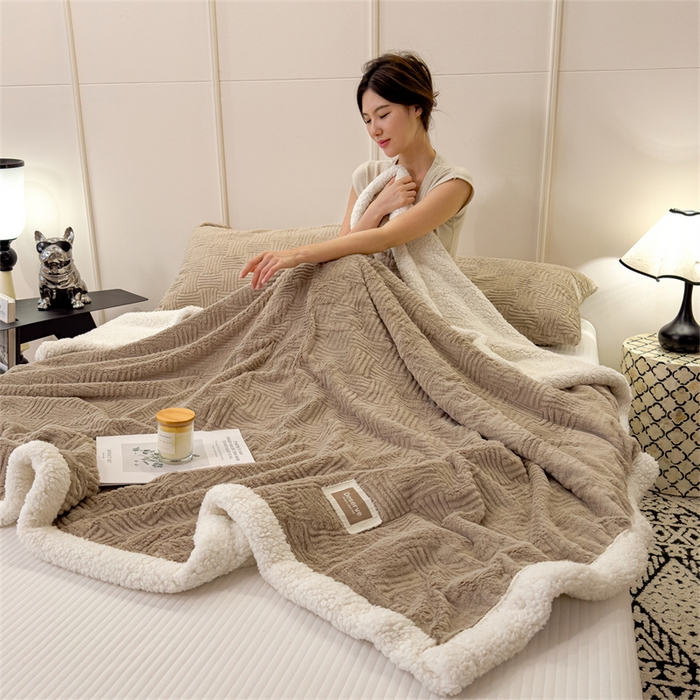 91家纺网 家纺一手货源 找家纺 慕木家纺 2025新款A类高克重加厚兔毛绒双层毛毯斜纹条纹系列(跨境首选提供买家秀) 兔兔绒-条纹-咖啡