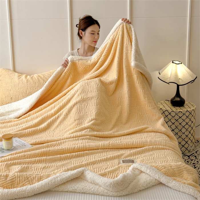 91家纺网 家纺一手货源 找家纺 慕木家纺 2025新款A类高克重加厚兔毛绒双层毛毯斜纹条纹系列(跨境首选提供买家秀) 兔兔绒-条纹-奶油黄