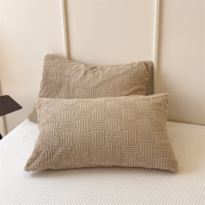 91家纺网 家纺一手货源 找家纺 （总）慕木家纺 2025新款A类高克重加厚兔毛绒双层毛毯斜纹条纹系列(跨境首选提供买家秀)