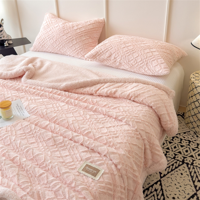 91家纺网 家纺一手货源 找家纺 慕木家纺 2025新款A类高克重加厚兔毛绒双层毛毯斜纹条纹系列(跨境首选提供买家秀) 兔兔绒-斜纹-仙女粉