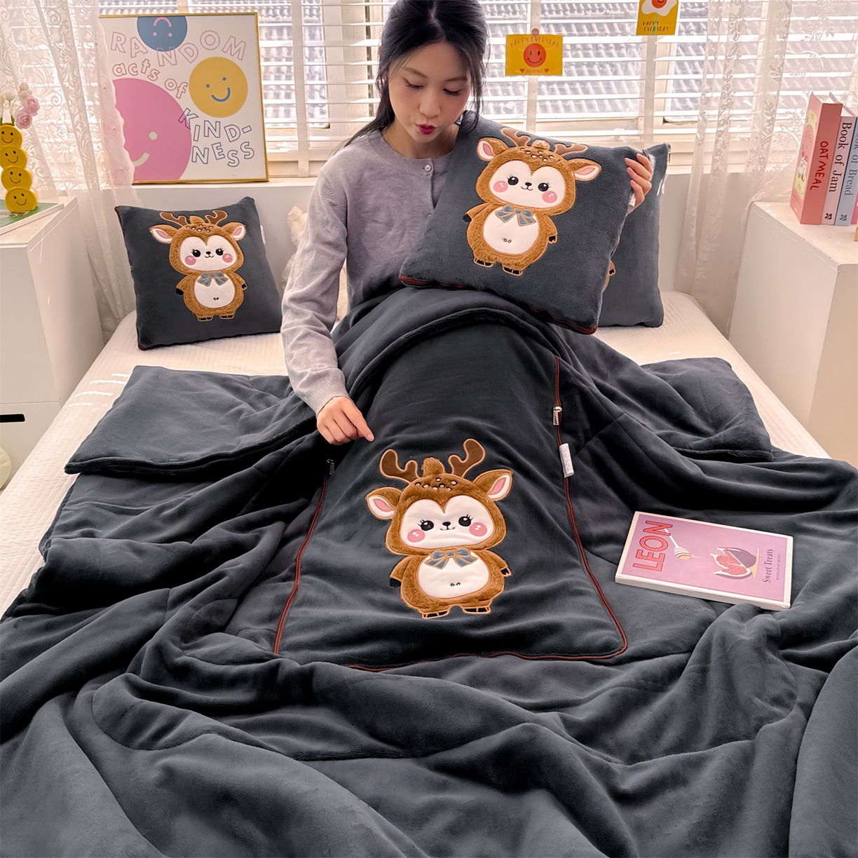 91家纺网 家纺一手货源 找家纺 （总）宝马家纺（原梦童画） 2025新款圣诞鹿加厚抱枕被