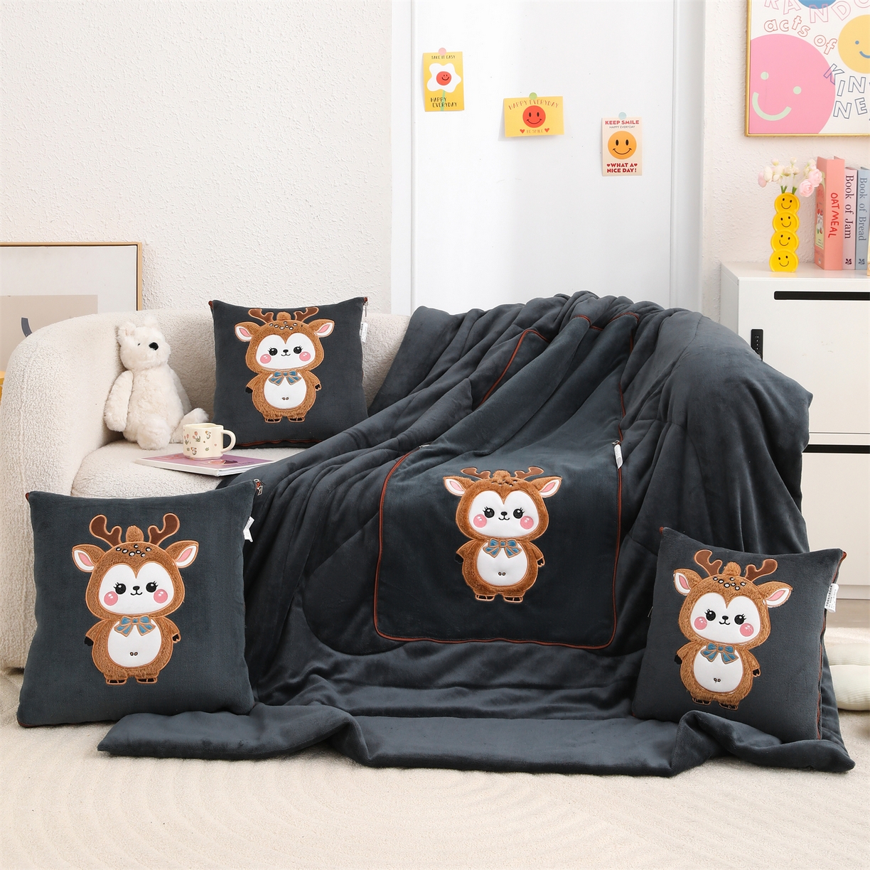 91家纺网 家纺一手货源 找家纺 宝马家纺（原梦童画） 2025新款圣诞鹿加厚抱枕被 黑色