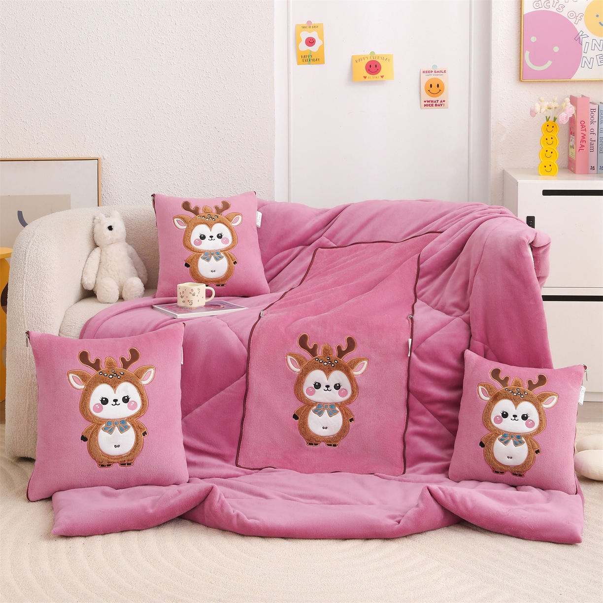 91家纺网 家纺一手货源 找家纺 宝马家纺（原梦童画） 2025新款圣诞鹿加厚抱枕被 豆沙色
