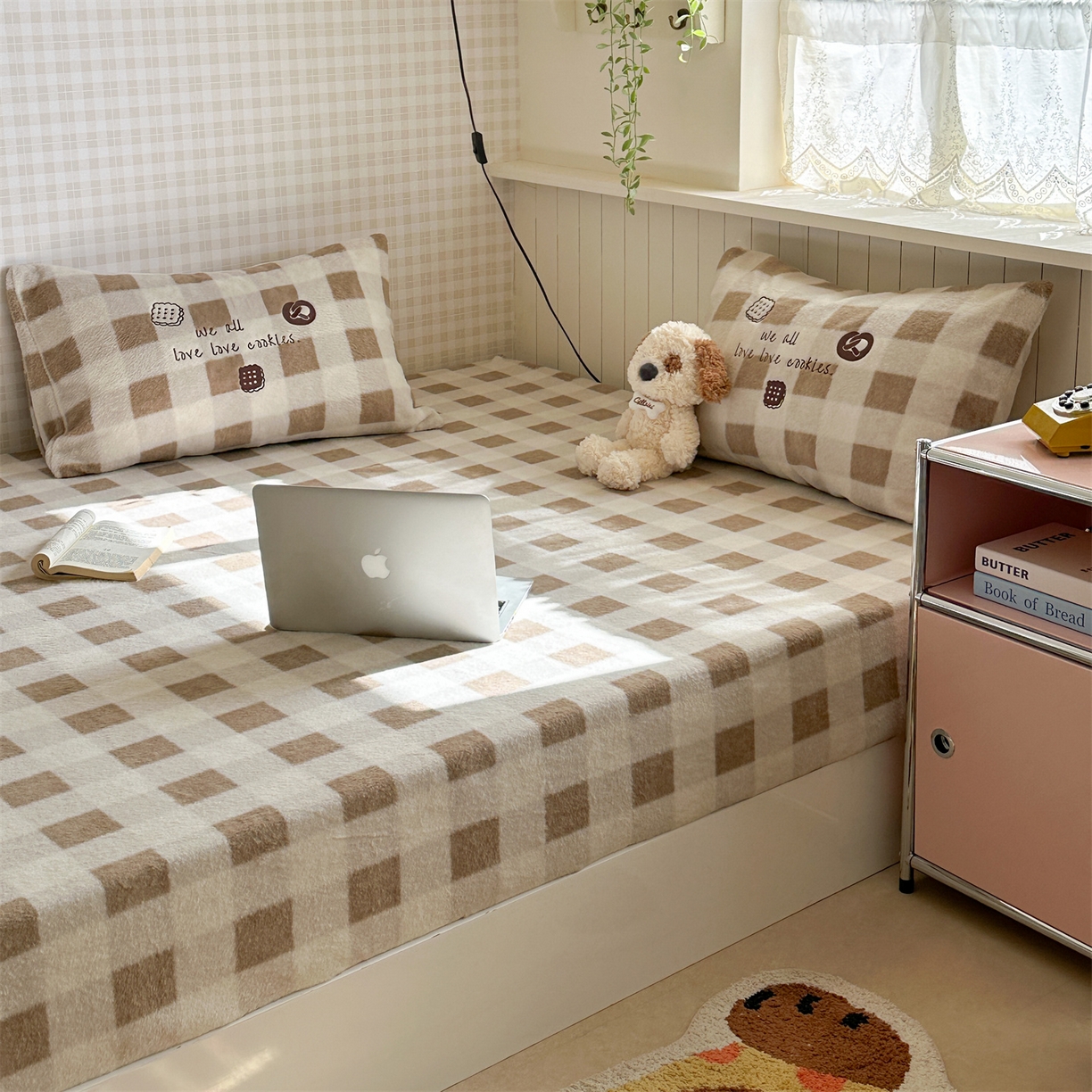 91家纺网 家纺一手货源 找家纺 暖生活 2026新款羊咩绒刺绣款床笠三件套 小饼干