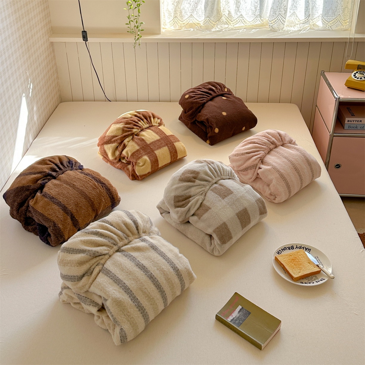 （总）暖生活 2026新款羊咩绒刺绣款床笠三件套