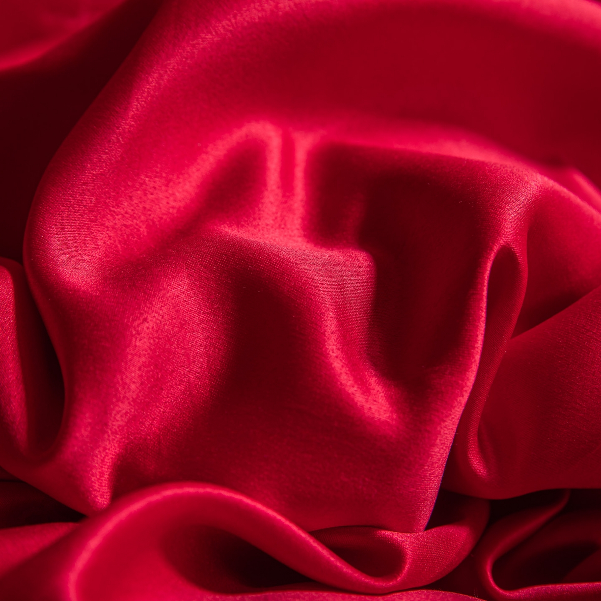 91家纺网 家纺一手货源 找家纺 （总）帝王家纺 2025新款贡缎提花贴布磨毛刺绣婚庆四件套红色结婚床上用品