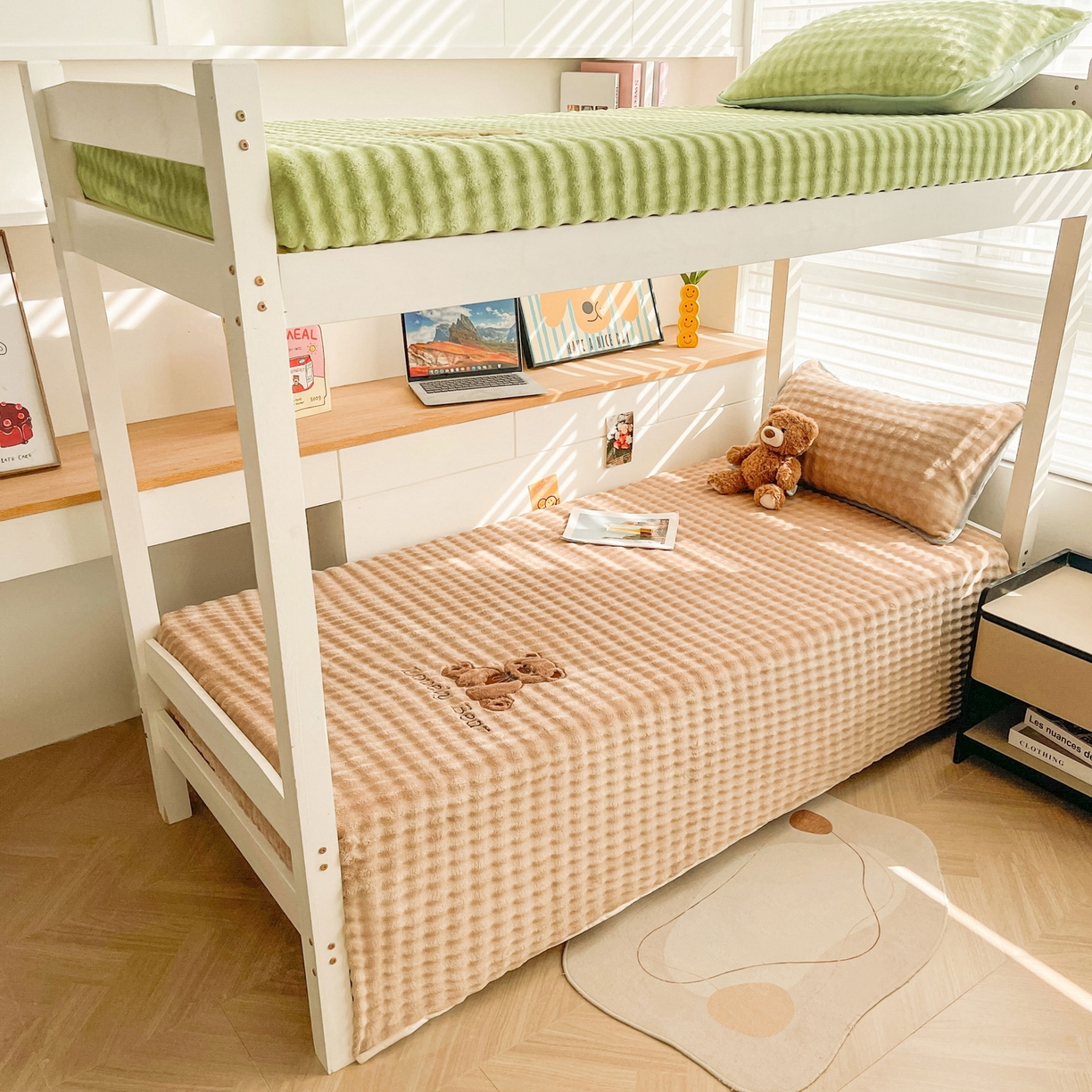 91家纺网 家纺一手货源 找家纺 （总）爱思凯家纺 2025新款学生儿童房泡泡绒床单-松饼熊